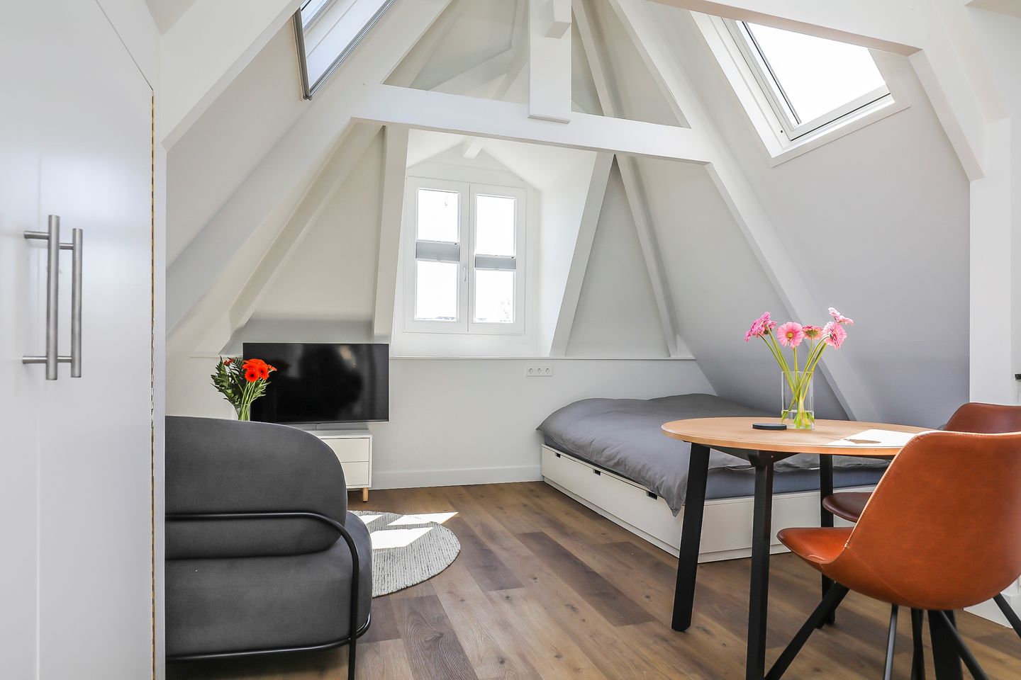 Photo 1 of Jacob van Lennepstraat 64-4B