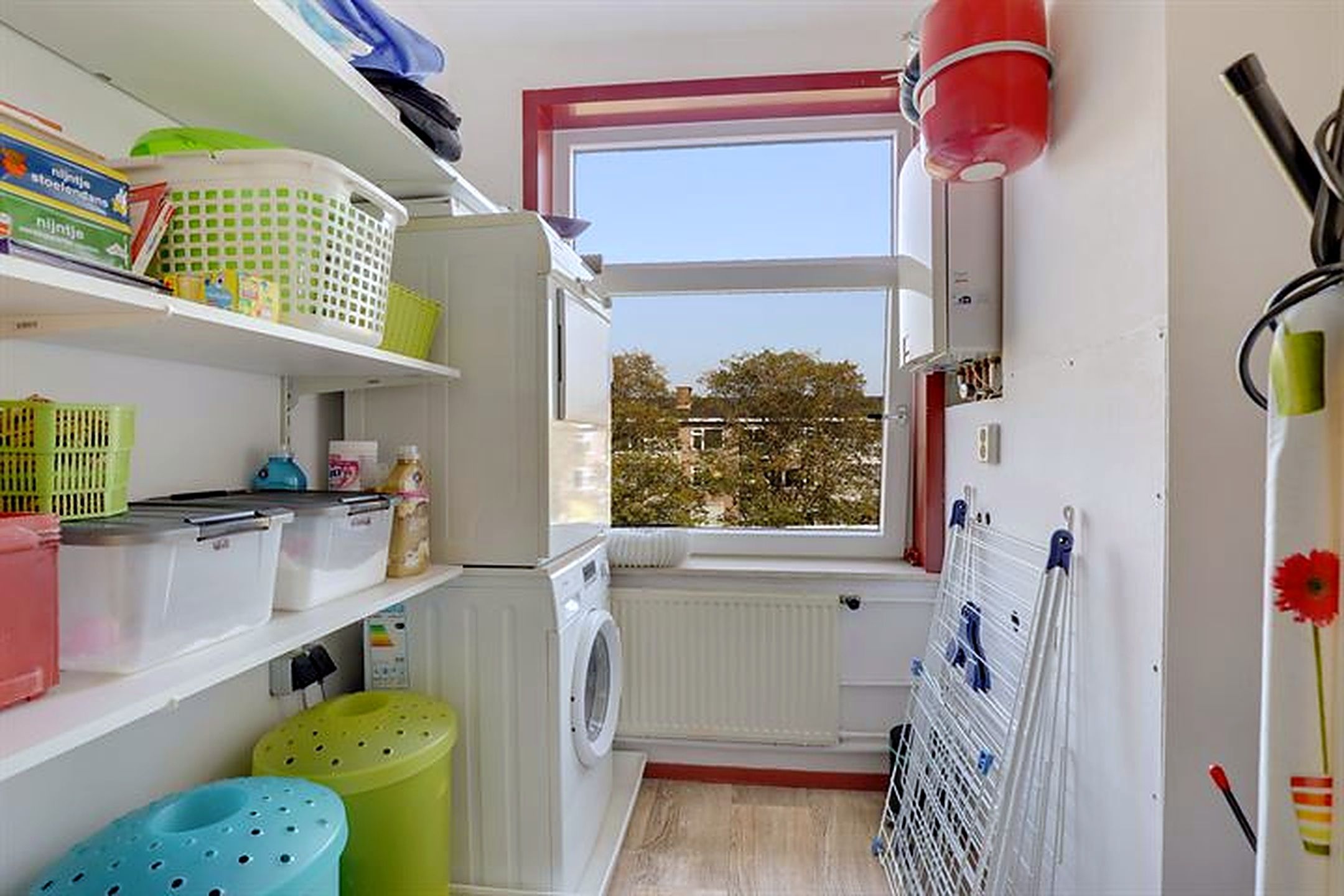 Photo 12 of Carel van Manderstraat 45