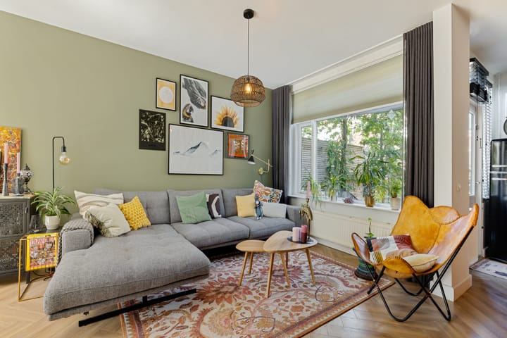 Tussenwoning te koop: Olijfboomstraat 14, Utrecht