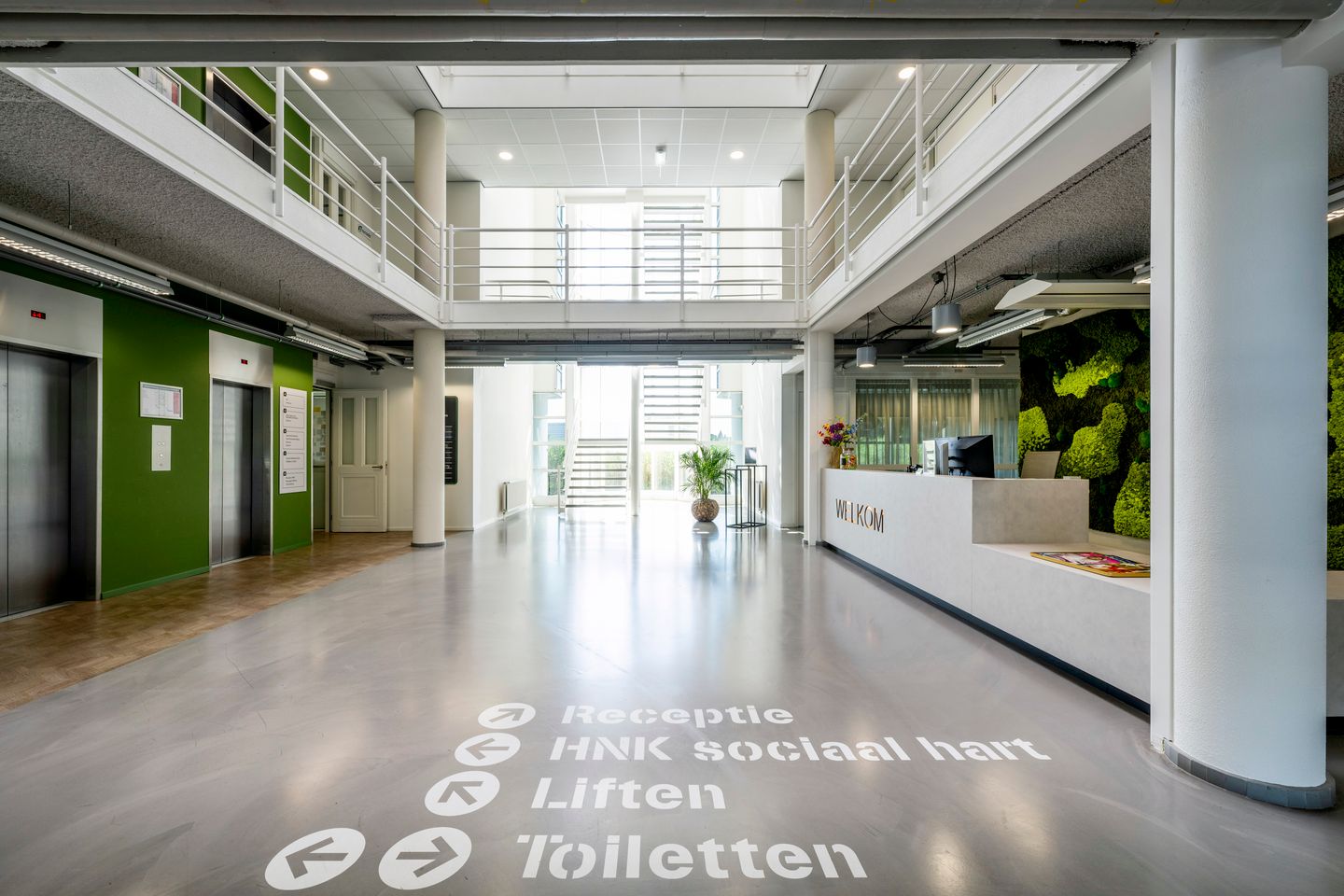 Bekijk foto 5 van Burgemeester Stramanweg 102-A