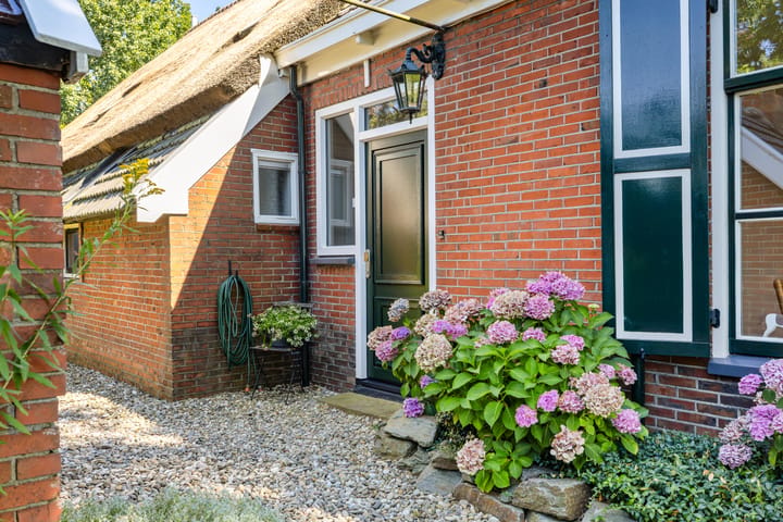Vrijstaande woning te koop: Mandelandenweg 8, Eelde