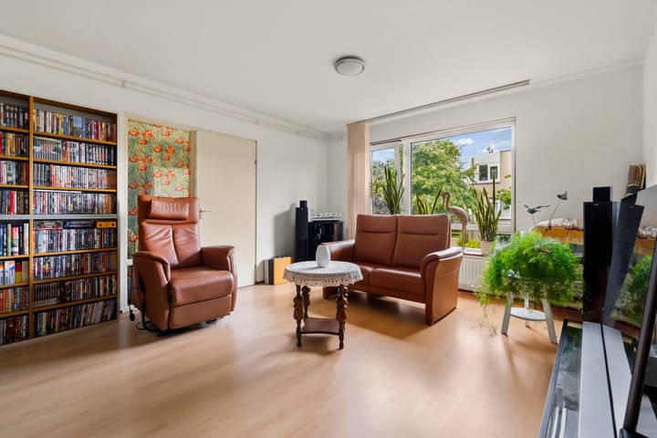 Photo 3 of Louis Davidsstraat 18