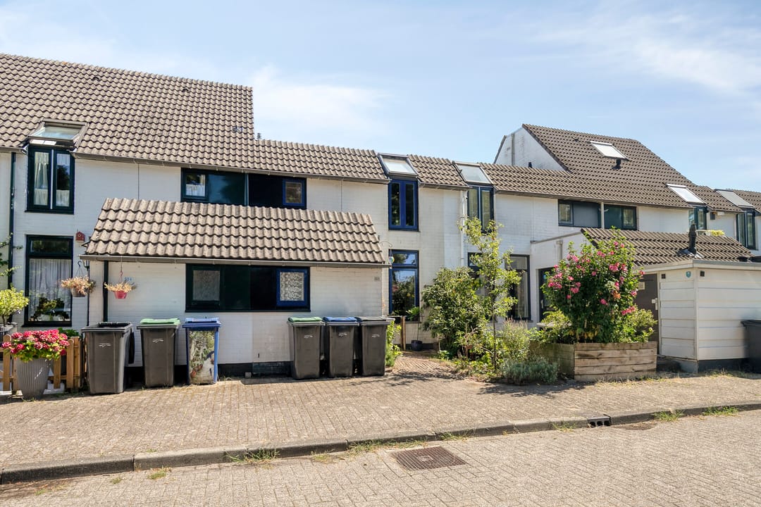 Foto 1 van Oostgriend 105