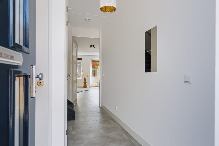 Tussenwoning te koop: Ridderzwam 136, Apeldoorn