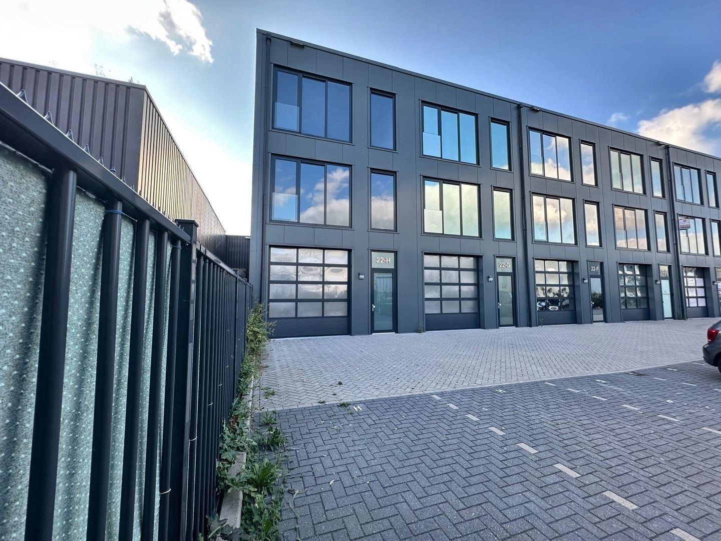 View photo 1 of Graftermeerstraat 22-H