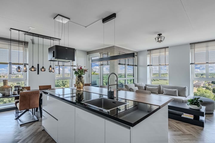Appartement te koop: Buenos Airesstraat 235, Almere