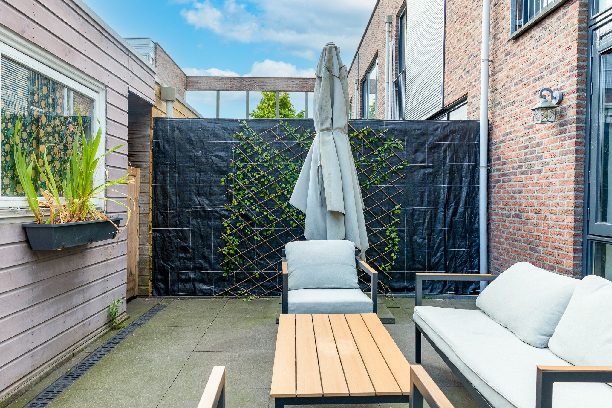 Photo 12 of Johannes Vermeerstraat 10