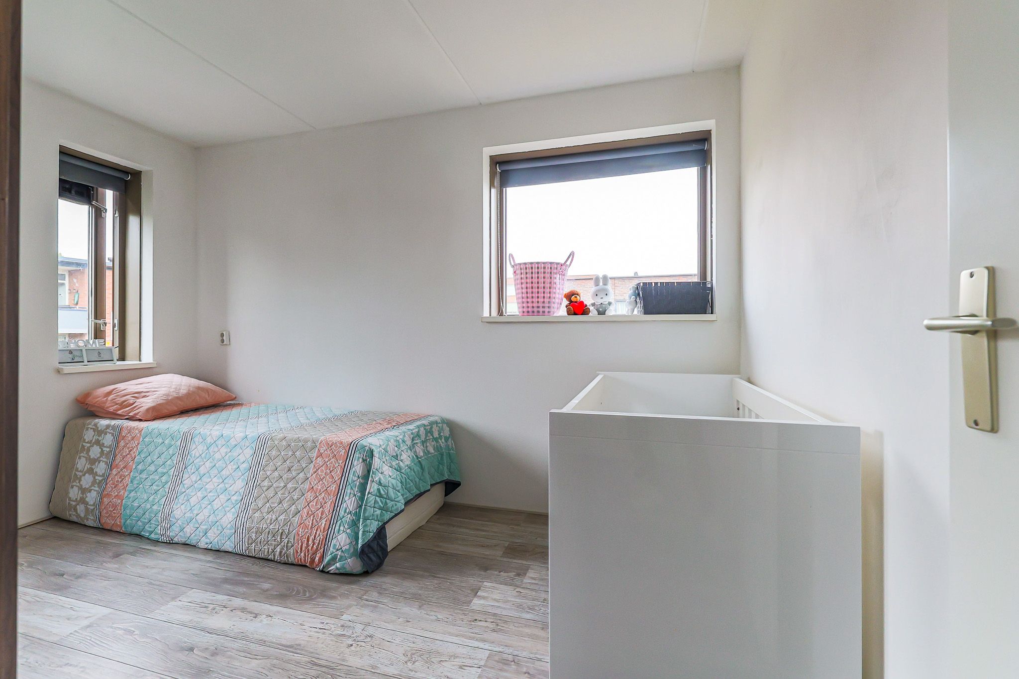 Photo 36 of Johannes Vermeerstraat 10