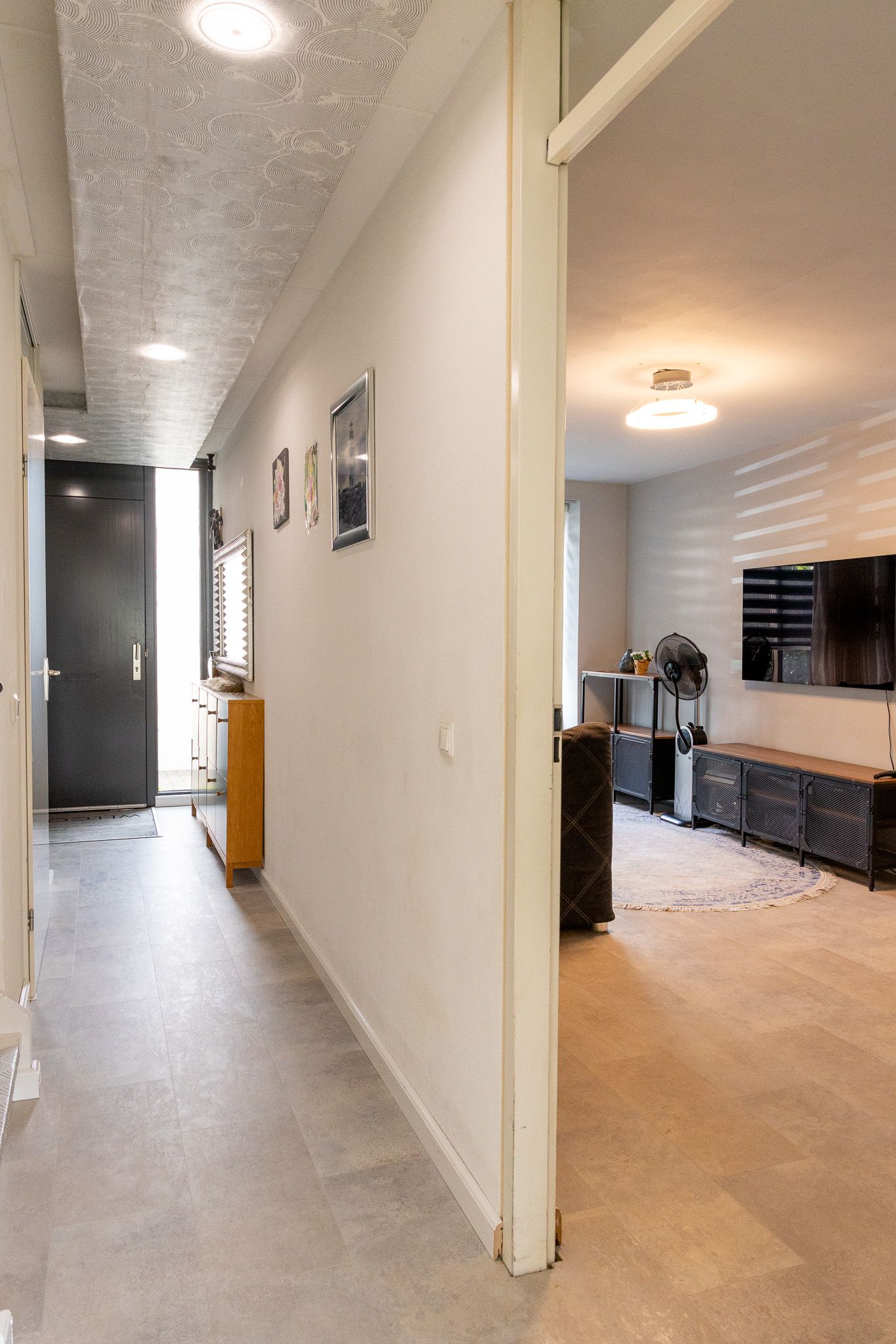 Photo 19 of Johannes Vermeerstraat 10