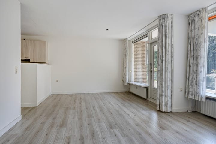 Appartement te koop: Dennenlaan 209, Ede