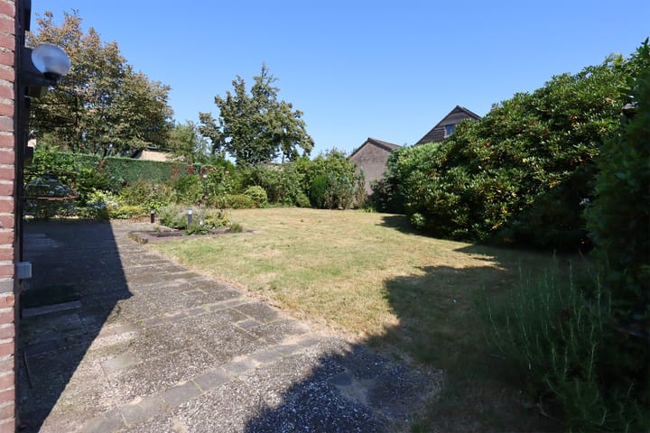 Vrijstaande woning te koop: van Stiphoutstraat 1, Groesbeek