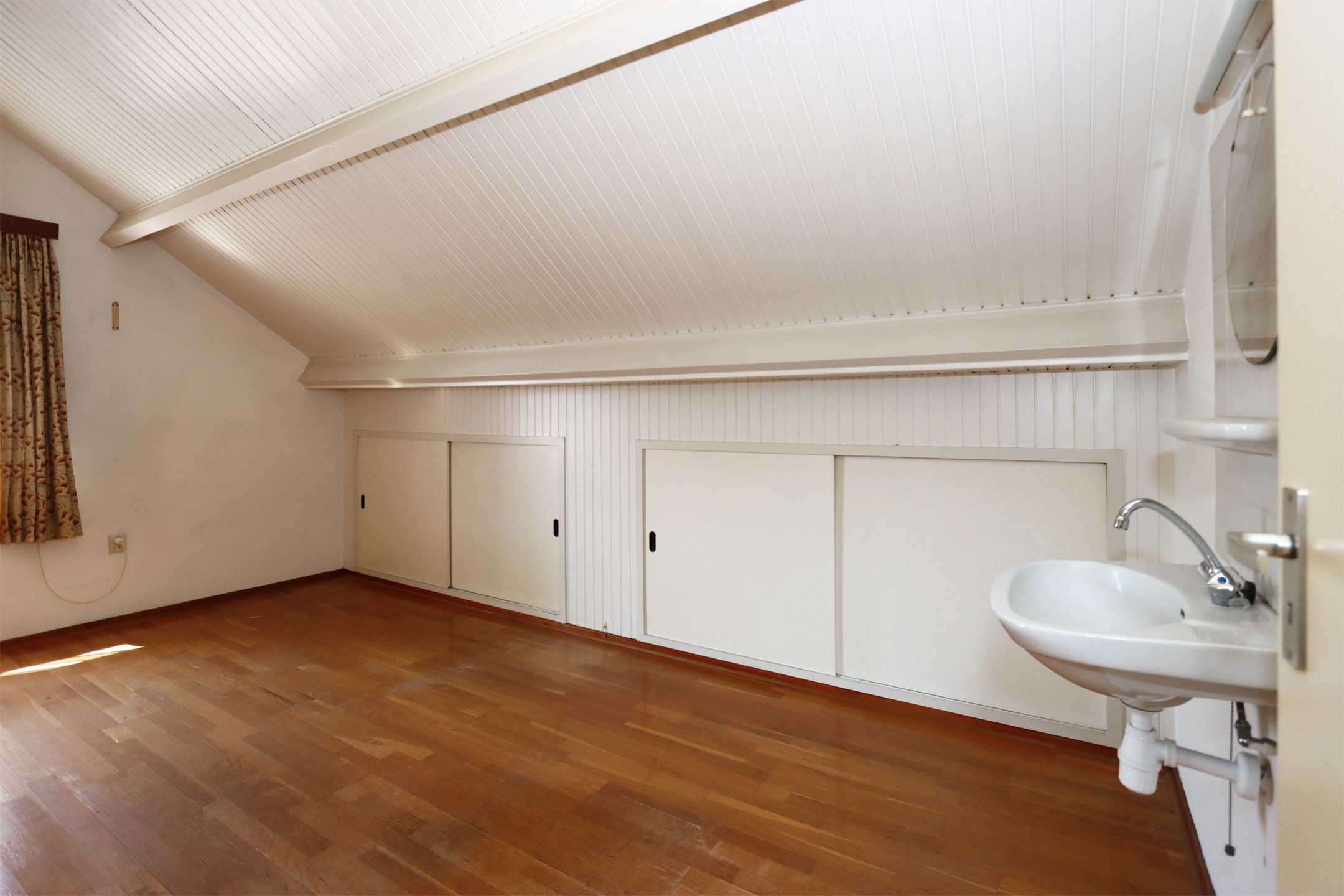 Photo 24 of van Stiphoutstraat 1