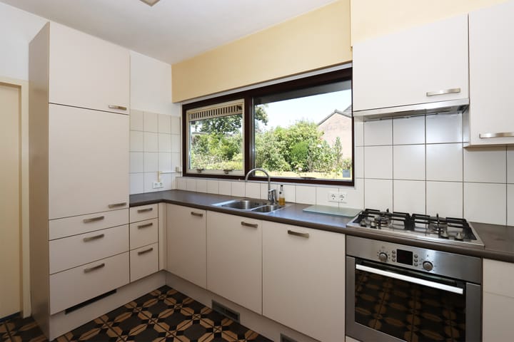 Vrijstaande woning te koop: van Stiphoutstraat 1, Groesbeek