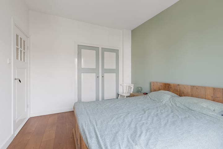 Tussenwoning te koop: Singel 34, Bussum