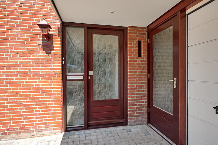 Tussenwoning te koop: Veenderij 7, Tolbert