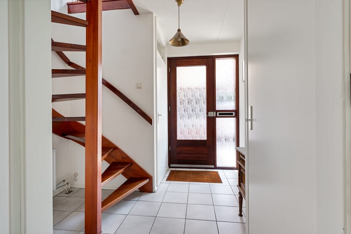 Tussenwoning te koop: Veenderij 7, Tolbert