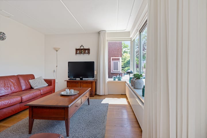 Tussenwoning te koop: Veenderij 7, Tolbert