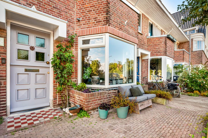Tussenwoning te koop: Lorentzkade 82, Haarlem