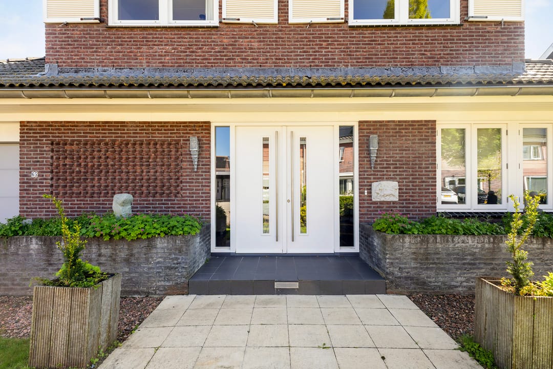 Photo 7 of Ytsjesân 65