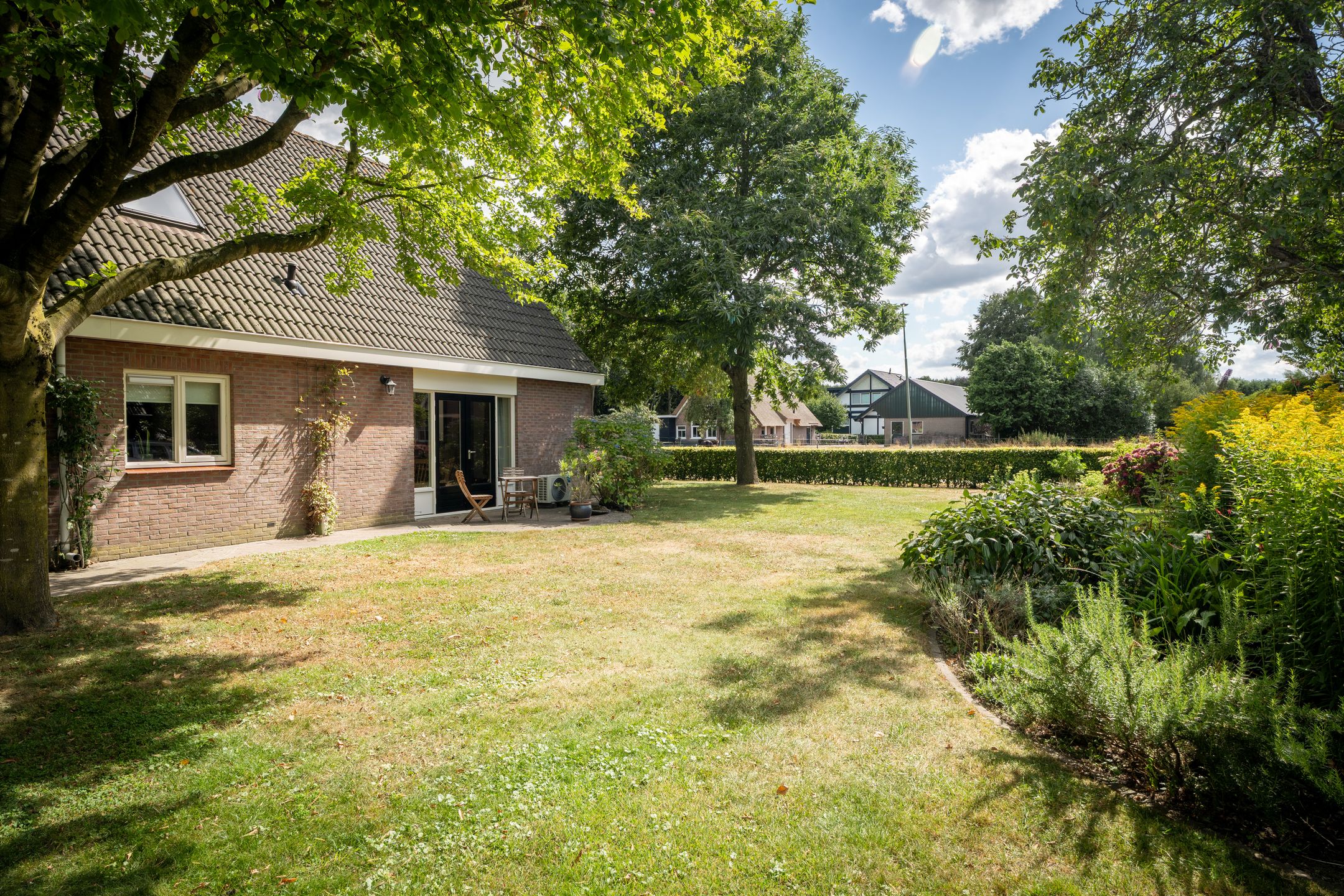 Photo 39 of Haneweg 33