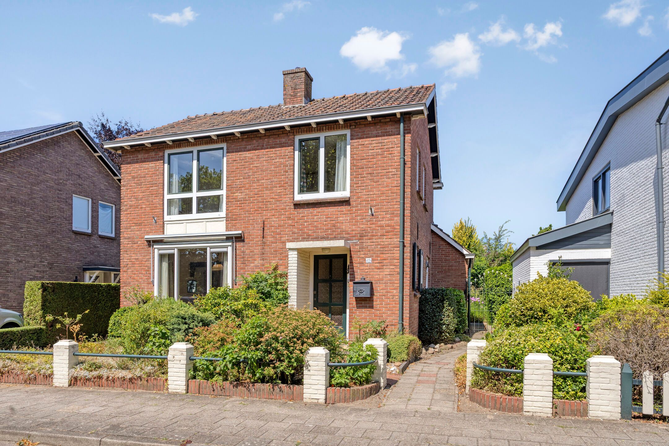 Pastoor Sandersstraat 12 