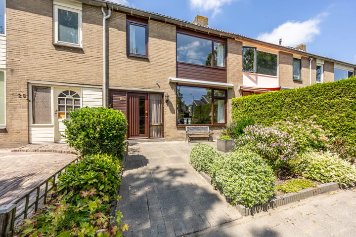 Tussenwoning te koop: Sikkelstraat 26, Nieuw-Vennep