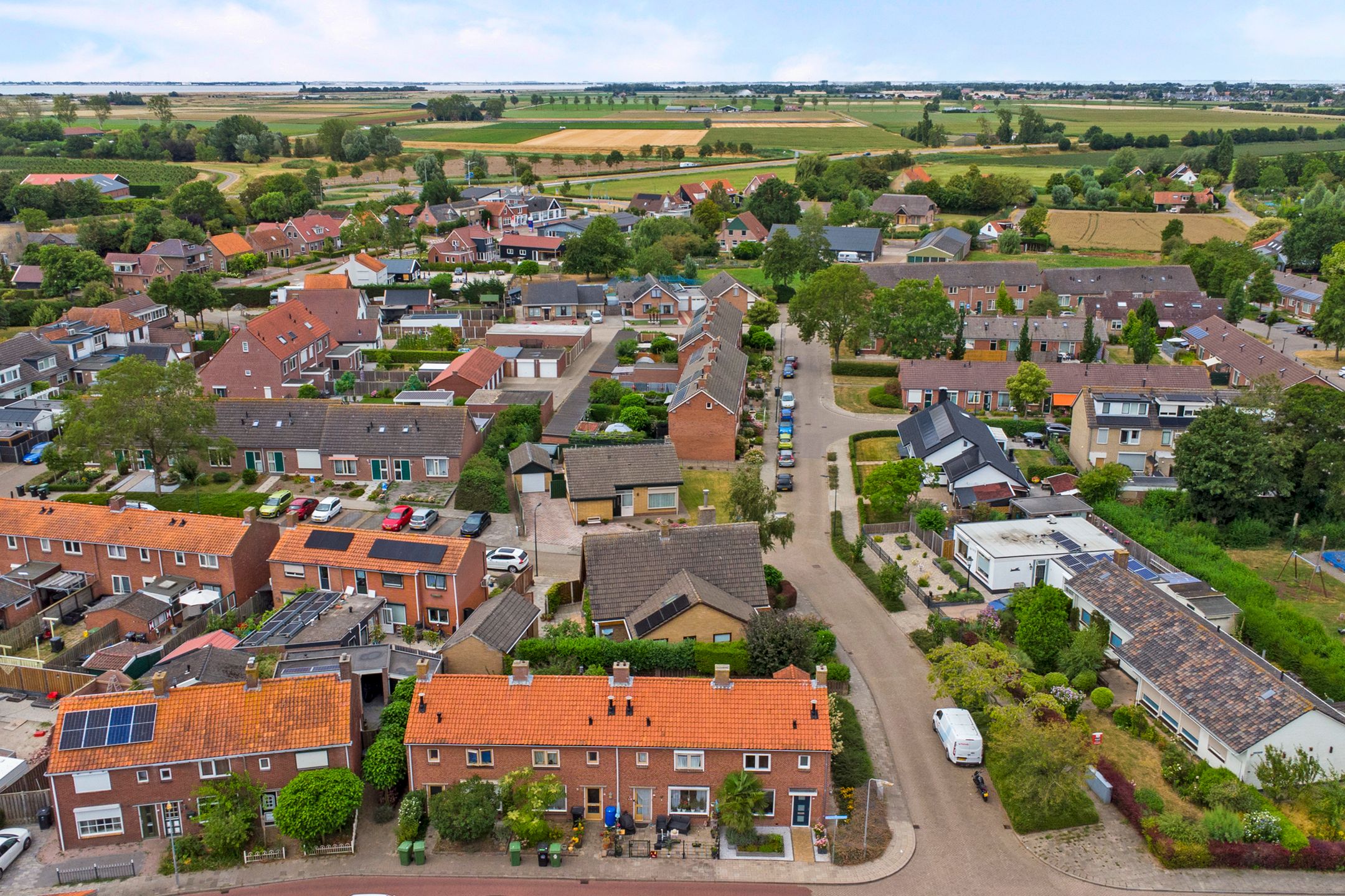 Photo 33 of Burgemeester van Oeverenstraat 21