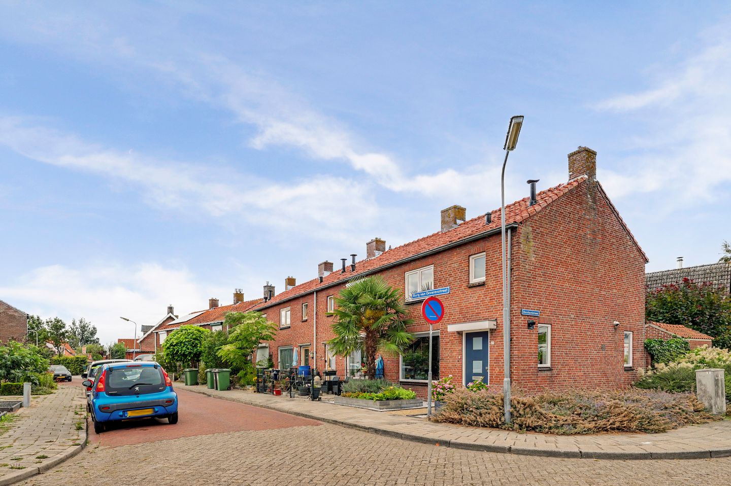 Photo 5 of Burgemeester van Oeverenstraat 21