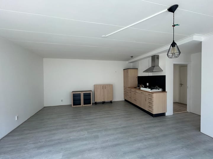 Studio te koop: St. Walburgstraat 4-11, Tiel
