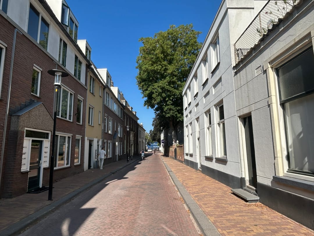 Foto 23 van St. Walburgstraat 4-11