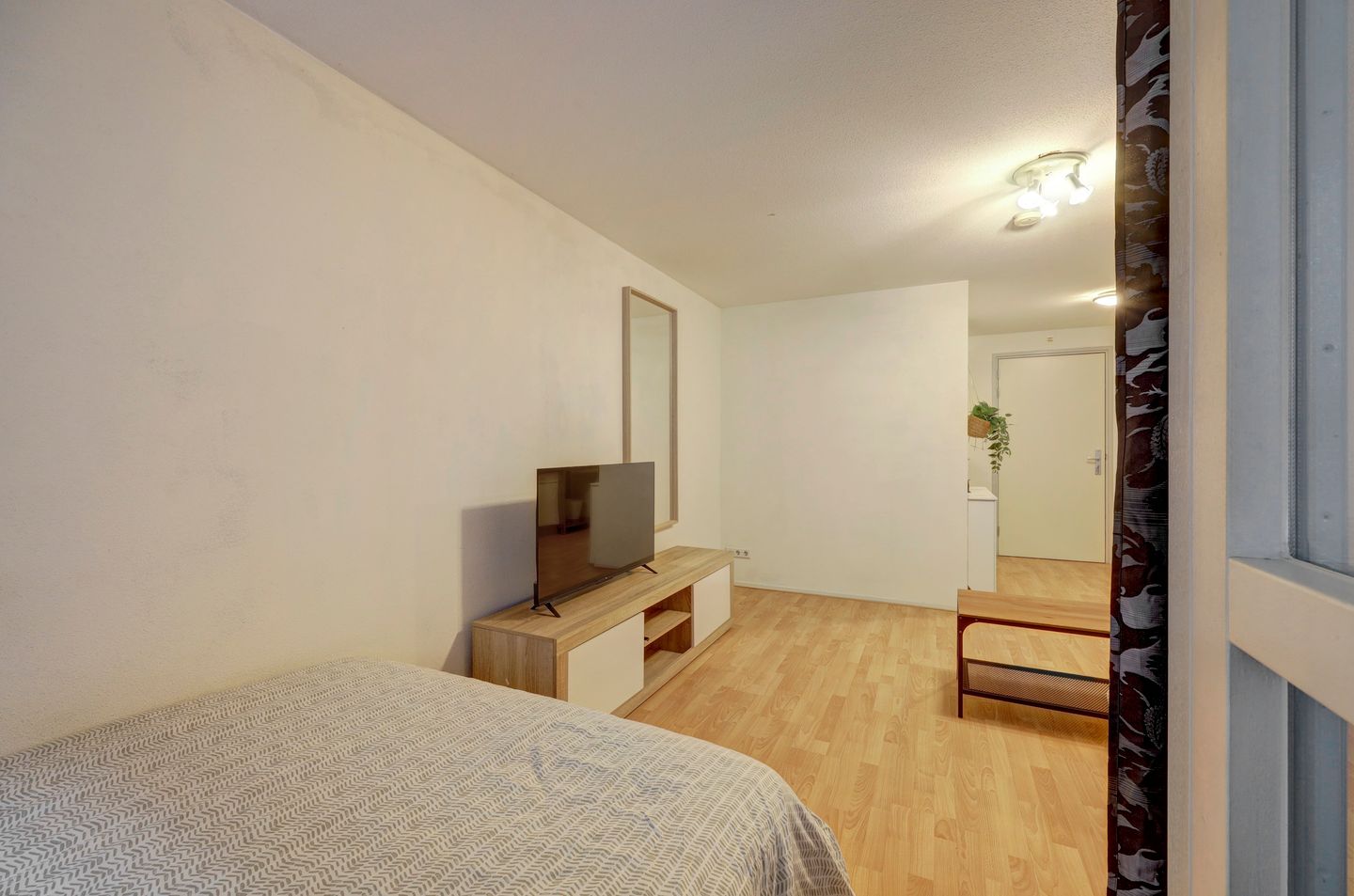 Photo 19 of Ziekerstraat 10-D