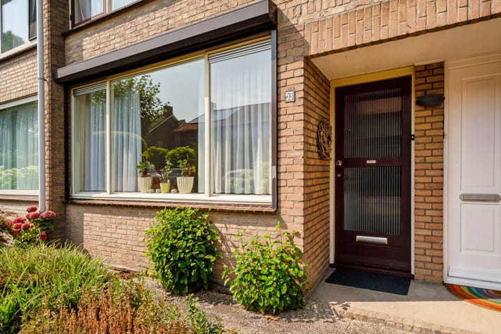 Tussenwoning te koop: Schievestraat 53, Zevenaar