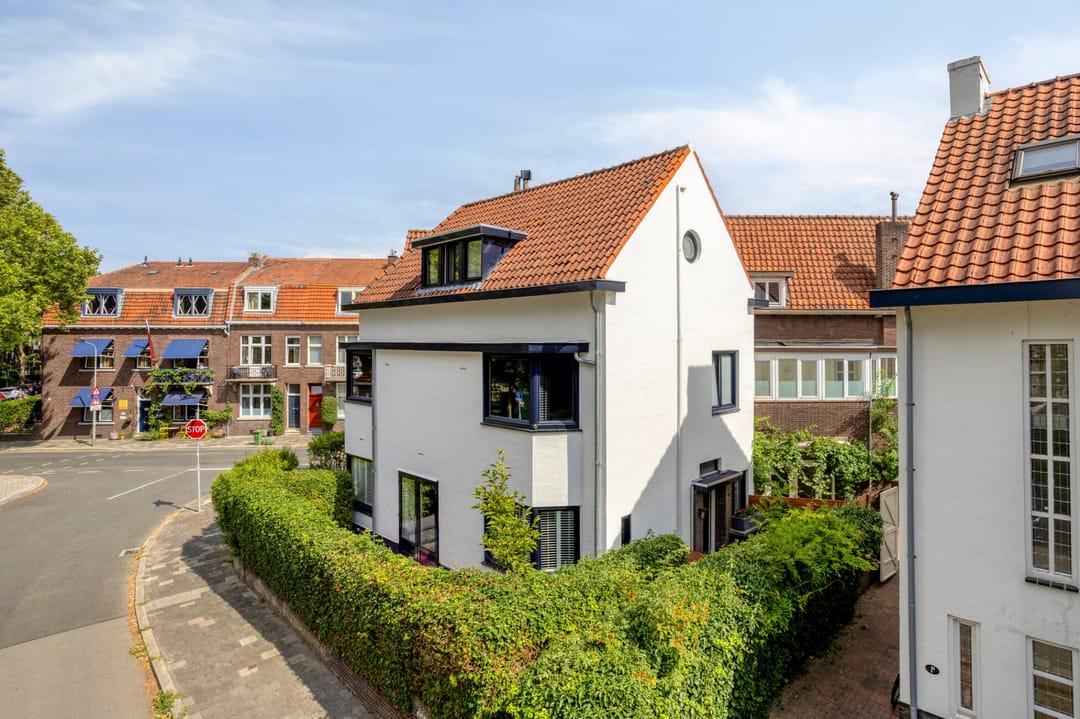Foto 1 van Pater Lemmensstraat 1