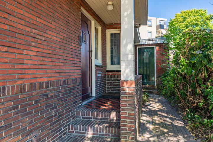 Vrijstaande woning te koop: Stationsweg 53, Winschoten