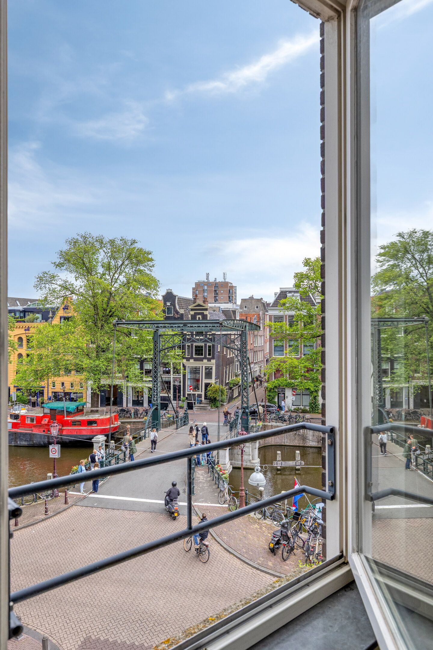 Foto 24 van Willemsstraat 11