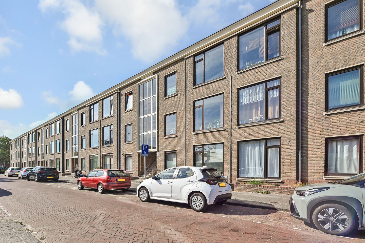 Foto 1 van Baambruggestraat 53