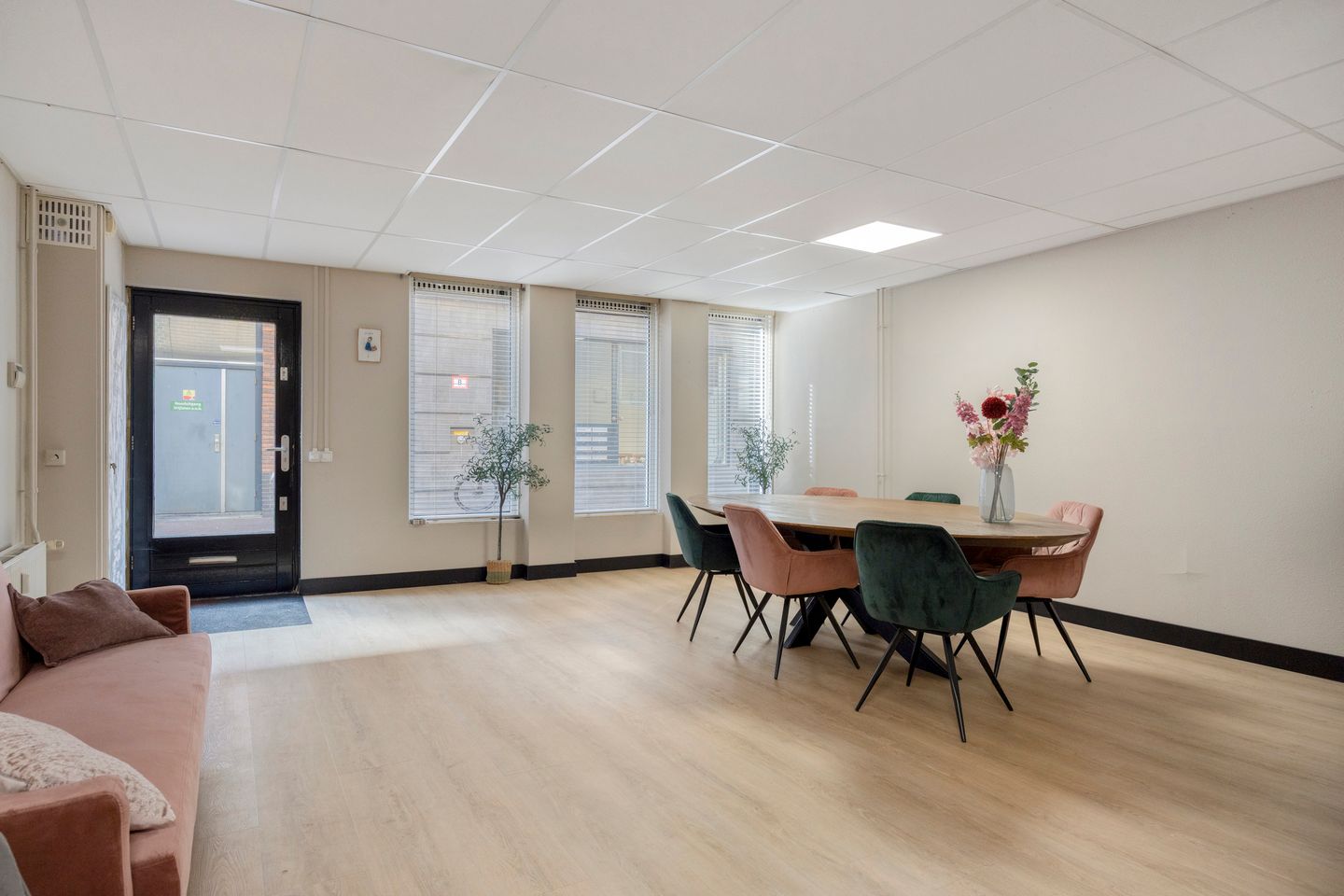 View photo 4 of Boterstraat 32