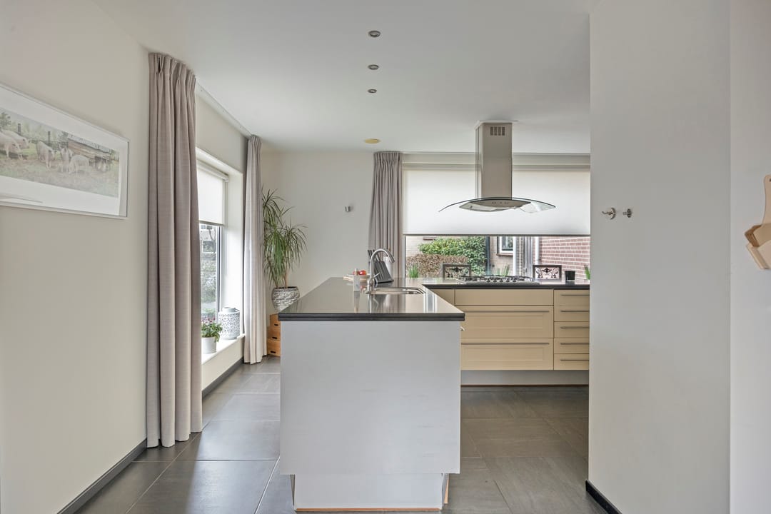 Photo 26 of Cornelis Oomestraat 44