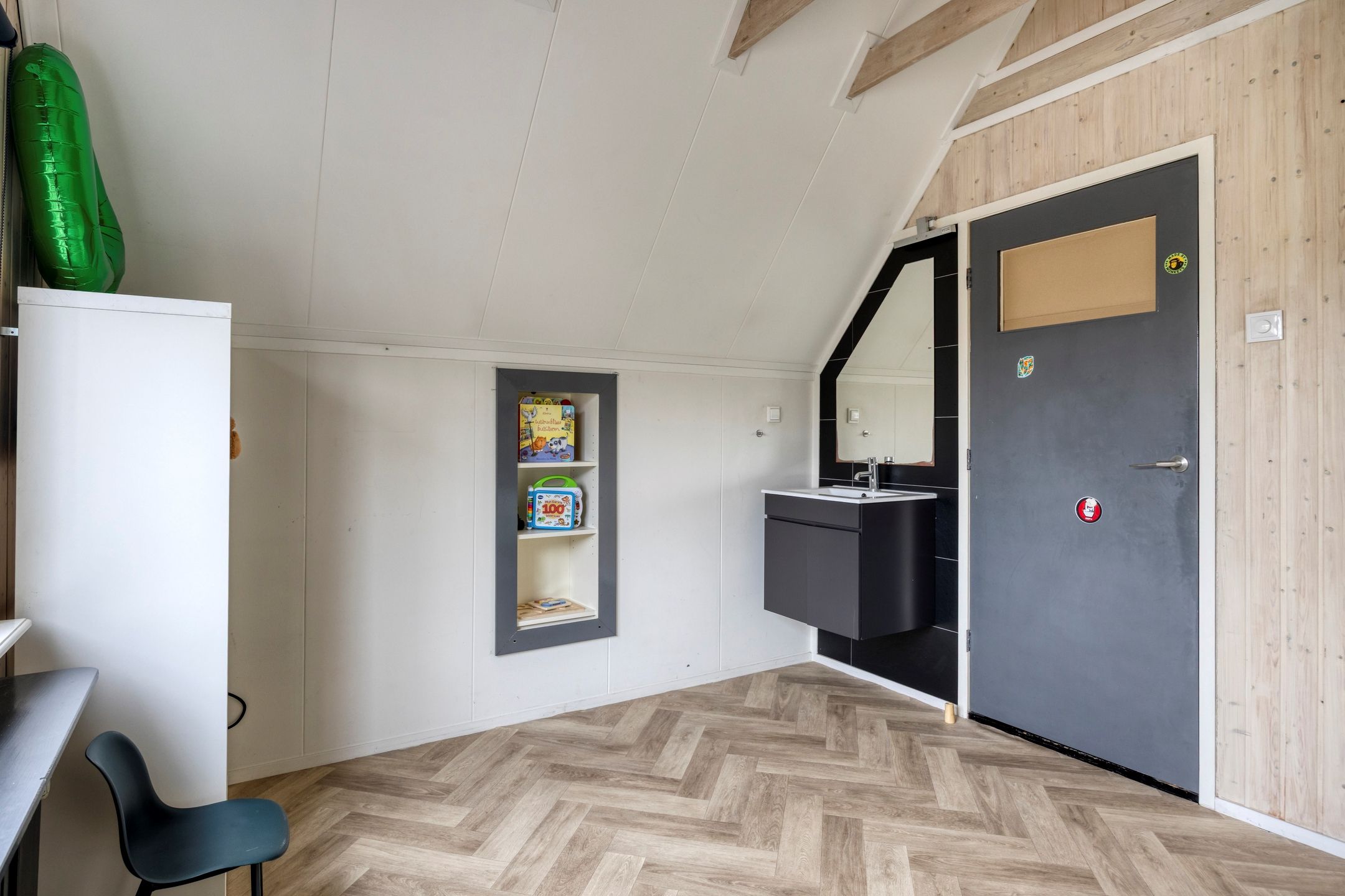Photo 42 of Cornelis Oomestraat 44
