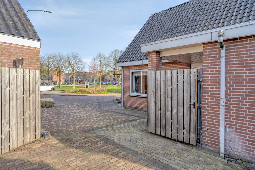 Photo 47 of Cornelis Oomestraat 44
