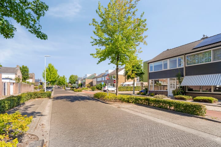 Hoekwoning te koop: Michiel de Ruijterstraat 32, Best