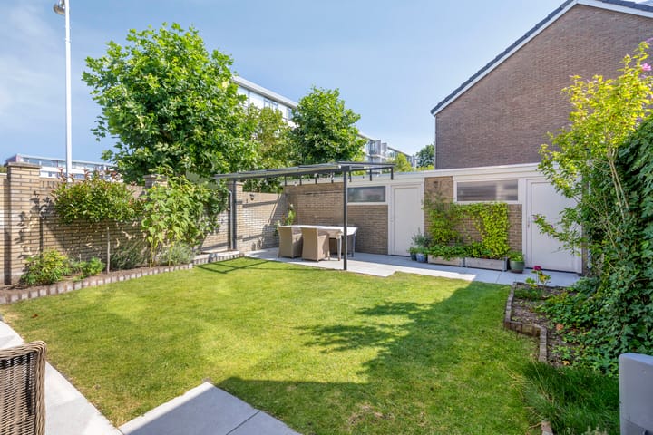 Hoekwoning te koop: Michiel de Ruijterstraat 32, Best