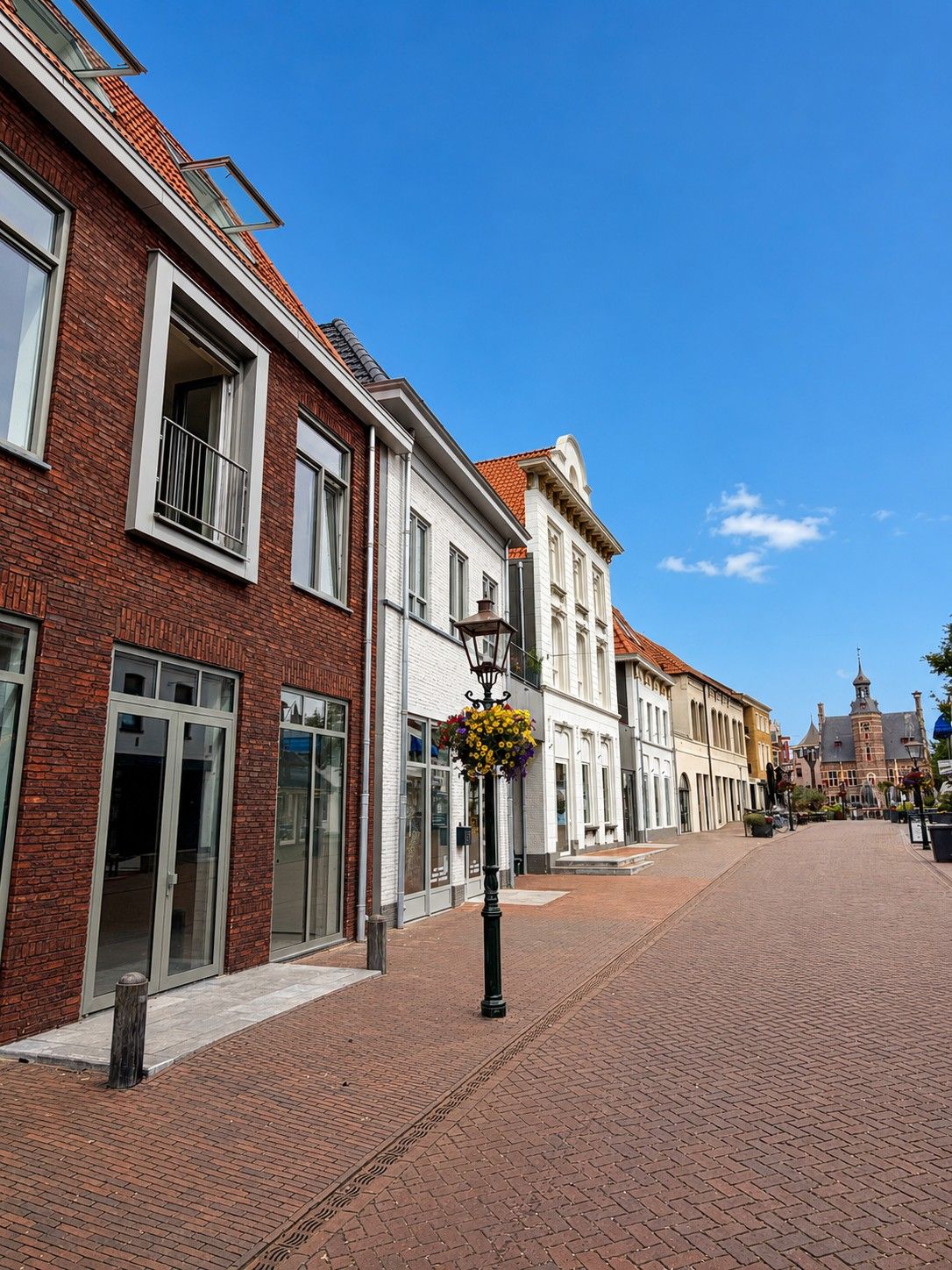 View photo 3 of Zandstraat 19