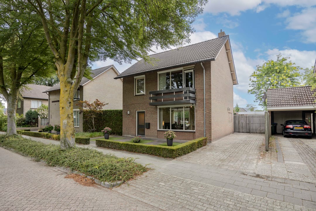 Photo 1 of Beukenlaan 18