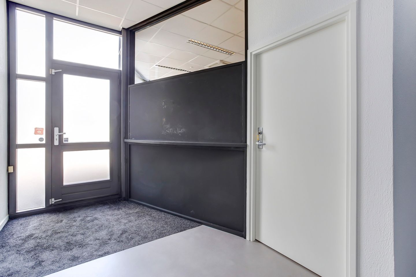 View photo 4 of De Gouwe 26-F