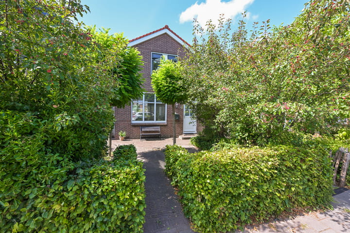 Vrijstaande woning te koop: Dorpsstraat 798, Assendelft