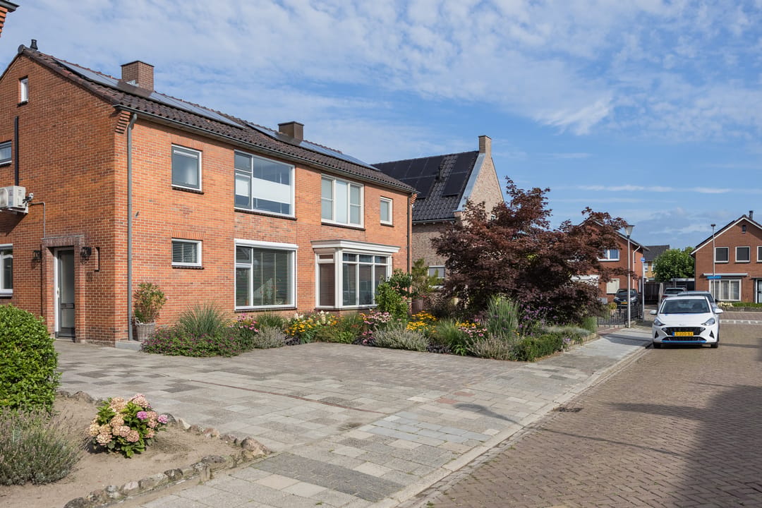 Photo 2 of Anne Frankstraat 21