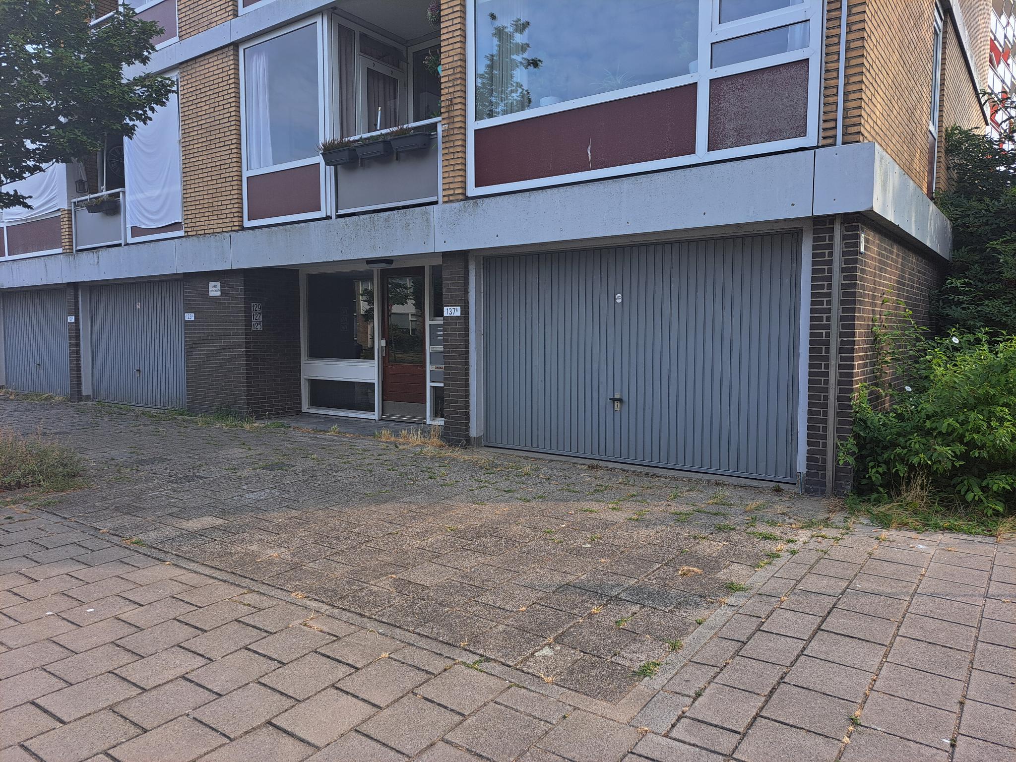 Anthonie van Dijcklaan 137a  false