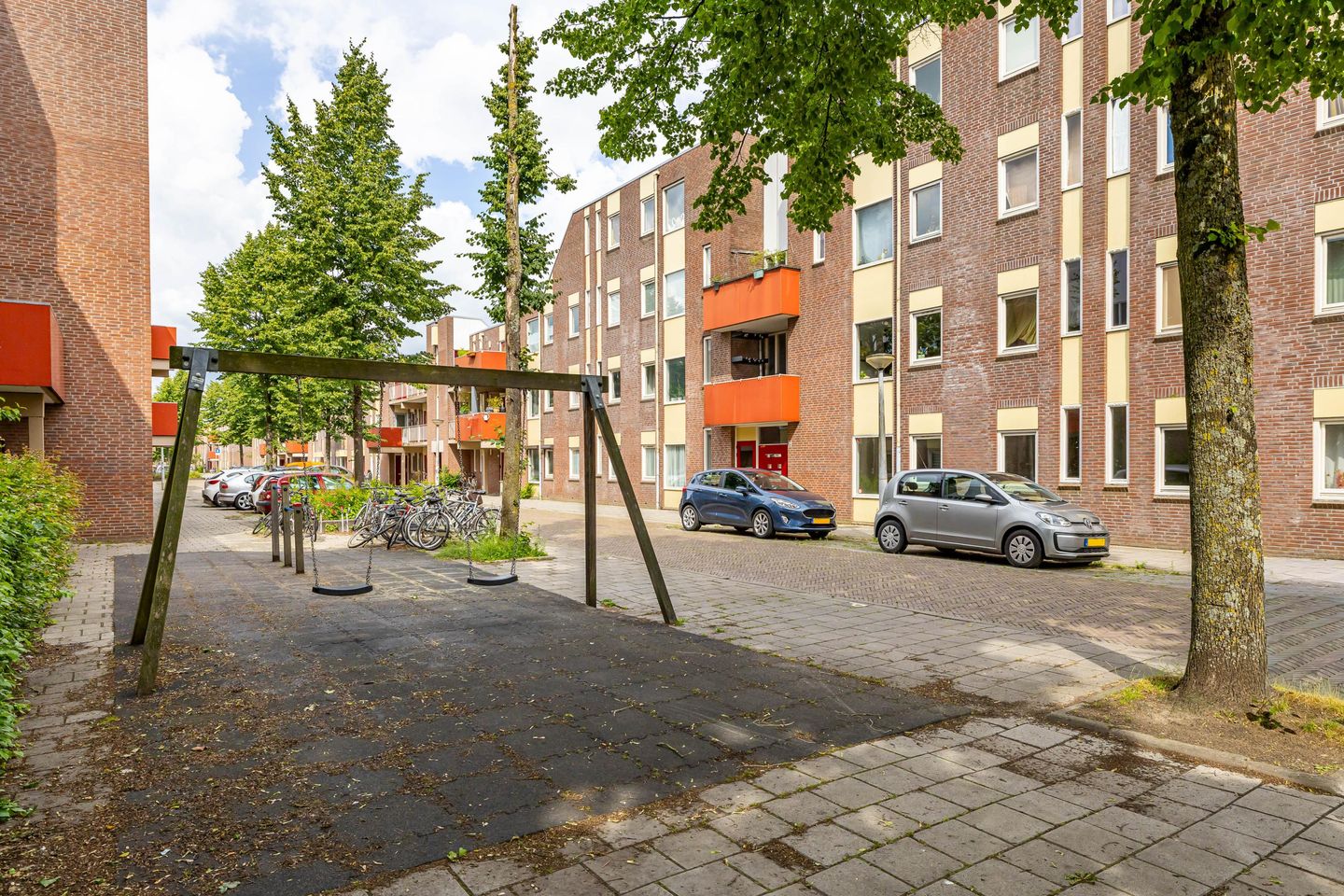 Photo 20 of Bedumerstraat 1