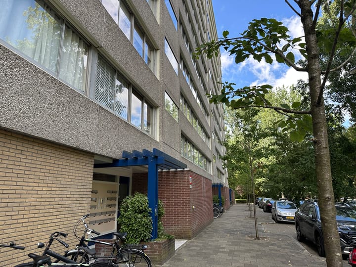 Appartement te koop: J.J. Slauerhofflaan 65, Delft